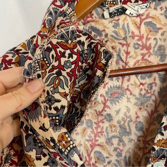 PAPILLON Women’s Vintage Red Gold Elephant Button Down Short Sleeve Size Medium - Picture 9 of 13